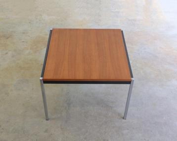 Vintage Gispen salontafel model 3611 ontwerper Coen de Vries beschikbaar voor biedingen