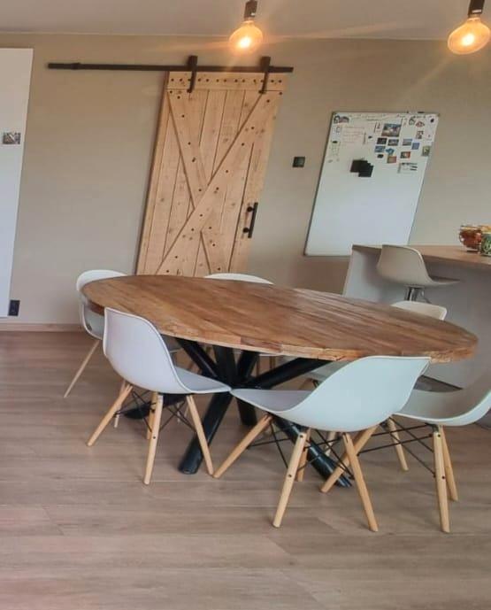 Ronde mangohouten tafel, 150 cm, zwart onderstel, Huis en Inrichting, Tafels | Eettafels, Zo goed als nieuw, 100 tot 150 cm, 100 tot 150 cm