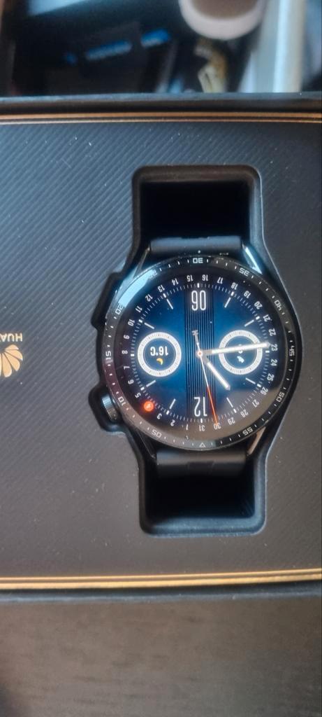 Huawei WATCH GT, Handtassen en Accessoires, Smartwatches, Zo goed als nieuw, Wit, GPS, Ophalen