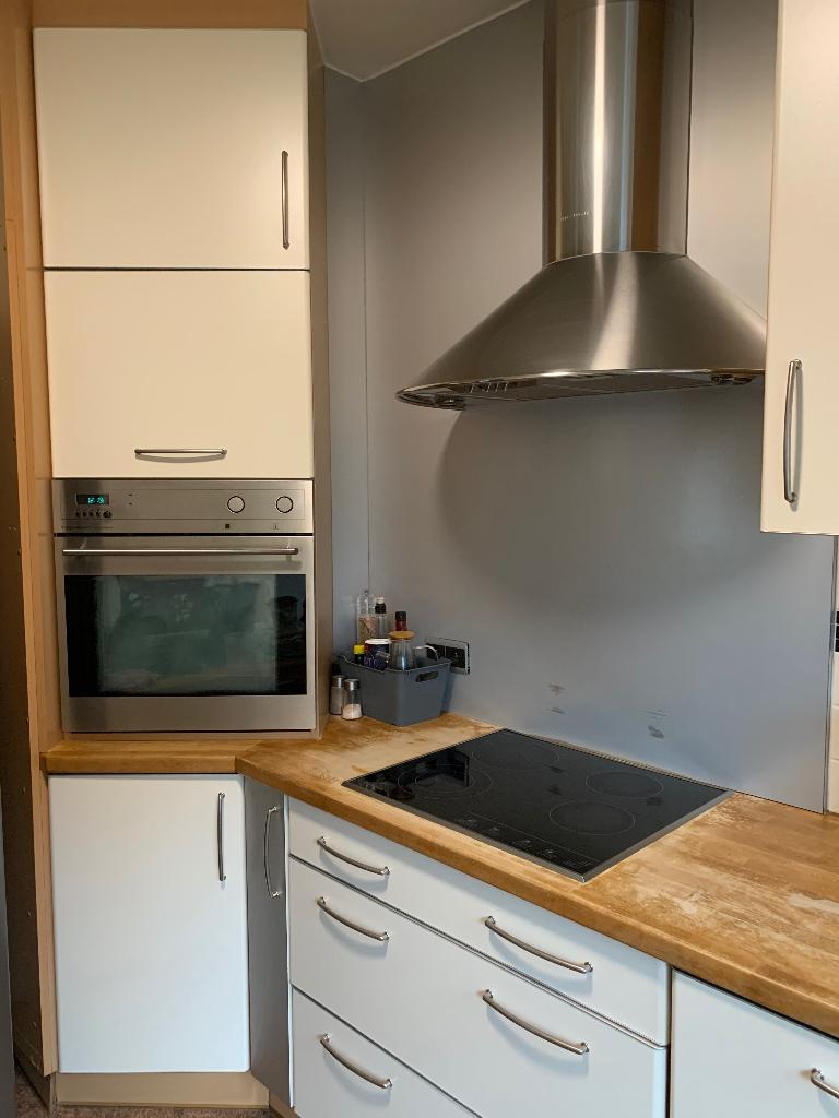 Cuisine équipée occasion, Maison & Meubles, Cuisine | Cuisines complètes, Utilisé, Cuisine d'angle, Crème, Bois, Enlèvement