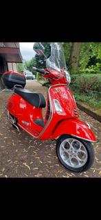 VESPA 125CC  GTS, jaar 2021.km4200, Ophalen, Zo goed als nieuw