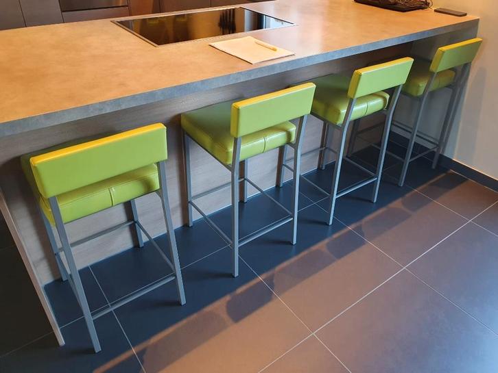 Tabourets de bar de cuisine - Vert citron, Maison & Meubles, Tabourets de bar, Utilisé, 60 à 90 cm, Cuir, 4 tabourets, Avec repose-pieds