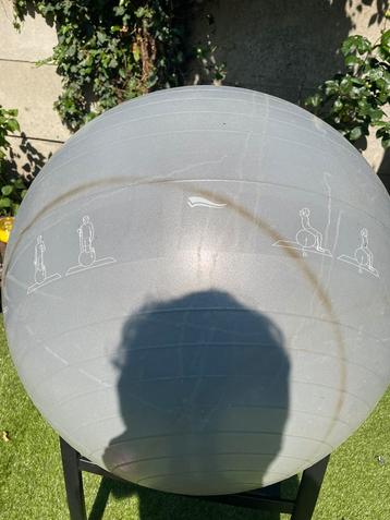 Ballon de fitness 75 cm actif disponible aux enchères