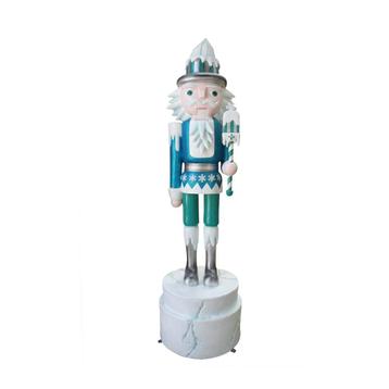 Winter Nutcracker- Notenkraker – 241 cm Hoogte 241 cm beschikbaar voor biedingen