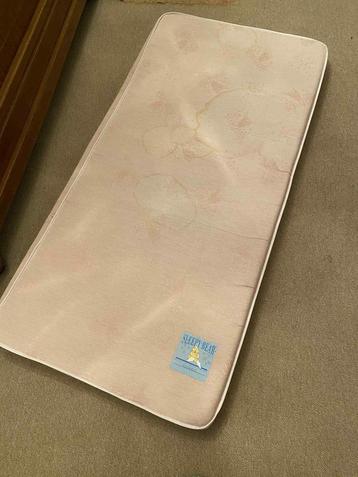 matelas enfant 140 x 70, Enfants & Bébés, Matelas, 70 à 85 cm, Enlèvement, Utilisé