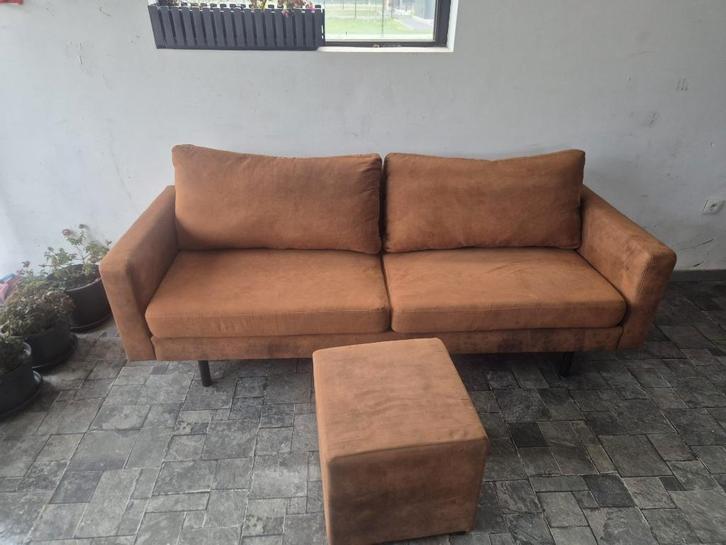 Prachtige moderne velvet zetel COGNAC kleur met POEF!!, Huis en Inrichting, Zetels | Zetels, Zo goed als nieuw, Hoekbank, Stof