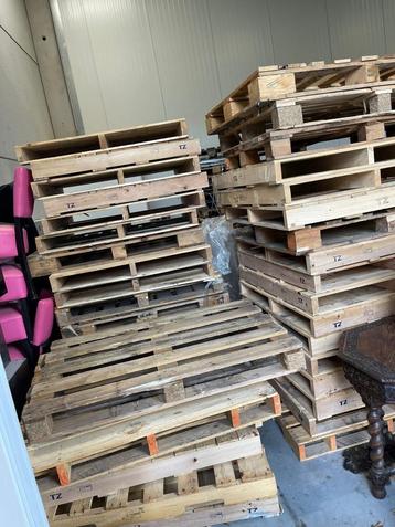 Stapel blokpalletten (geen EPAL), 3 à 6 m³, Enlèvement, Autres essences de bois, Bûches