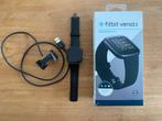 Fitbit versa 2, Handtassen en Accessoires, Smartwatches, Ophalen, Zwart, Fitbit, Conditie