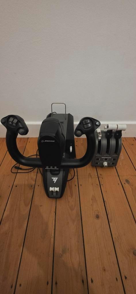 Thrustmaster TCA yoke Boeing edition, Computers en Software, Joysticks, Zo goed als nieuw, Ophalen