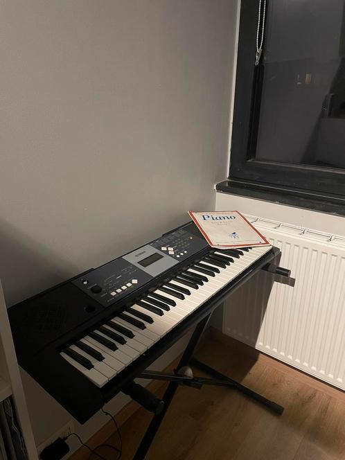 Piano  Yamaha - YPT-230, Muziek en Instrumenten, Piano's, Gebruikt, Piano, Zwart