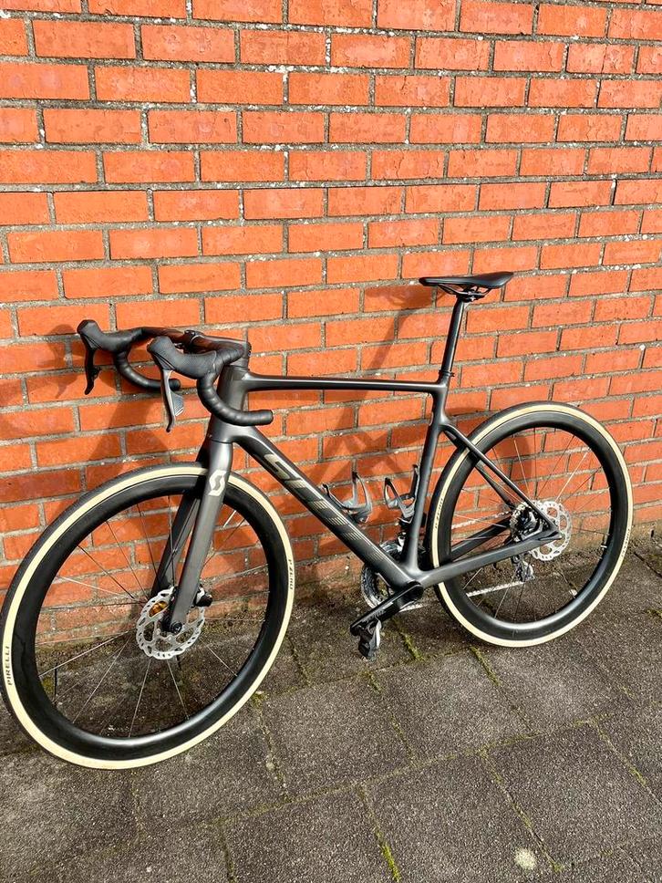 Scott addict maat 56. Full carbon rival e-tap, Fietsen en Brommers, Fietsen | Racefietsen, Zo goed als nieuw, Carbon, Ophalen