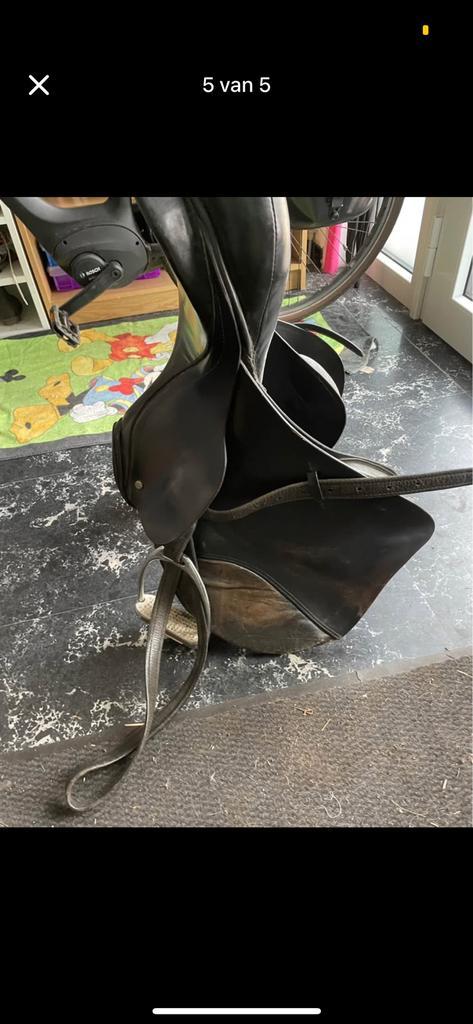 Merrovech Tulca zadel 17”, Dieren en Toebehoren, Paarden en Pony's | Zadels, Gebruikt, Ophalen