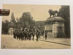 Oude postkaart Bruxelles-Laeken Les Grenadiers Château Royal, Verzamelen, Postkaarten | België, Ongelopen, Brussel (Gewest), Ophalen of Verzenden