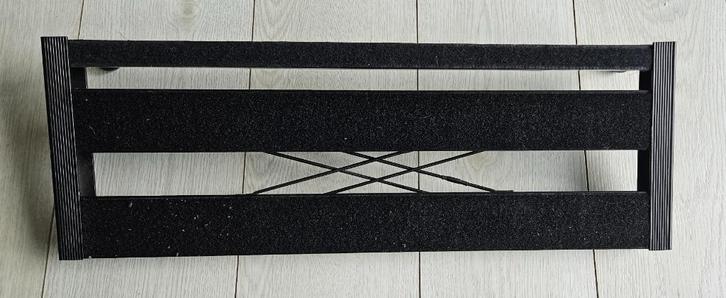 Harley Benton SpaceShip 50M - Pedal Board, Muziek en Instrumenten, Effecten, Zo goed als nieuw, Ophalen