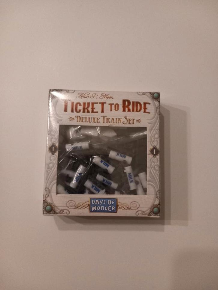 Ticket to ride deluxe train set milk tankers, Hobby en Vrije tijd, Gezelschapsspellen | Bordspellen, Nieuw, Ophalen of Verzenden