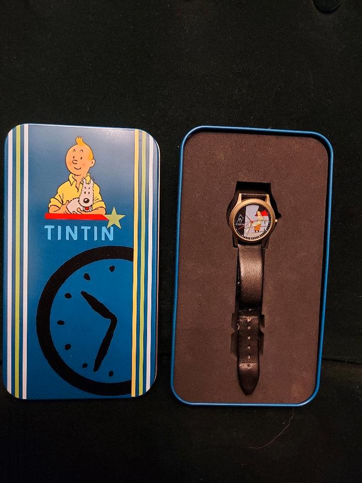 Kuifje/Tintin polshorloge in tinnen bewaardoosje, Moulinart, Verzamelen, Stripfiguren, Nieuw, Overige typen, Kuifje, Ophalen of Verzenden