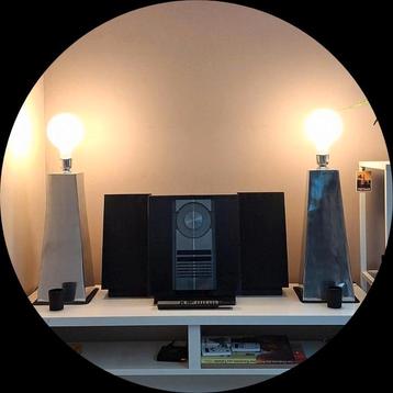Lampe Design Métallique Moderne – Élégance & Originalité beschikbaar voor biedingen
