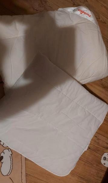2 donsdeken voor baby bed samen 10 euro, Ophalen, Zo goed als nieuw