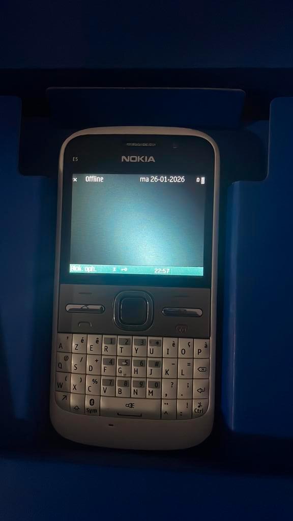 Nokia E5, Telecommunicatie, Mobiele telefoons | Nokia, 3 tot 6 megapixel, Zwart, Ophalen