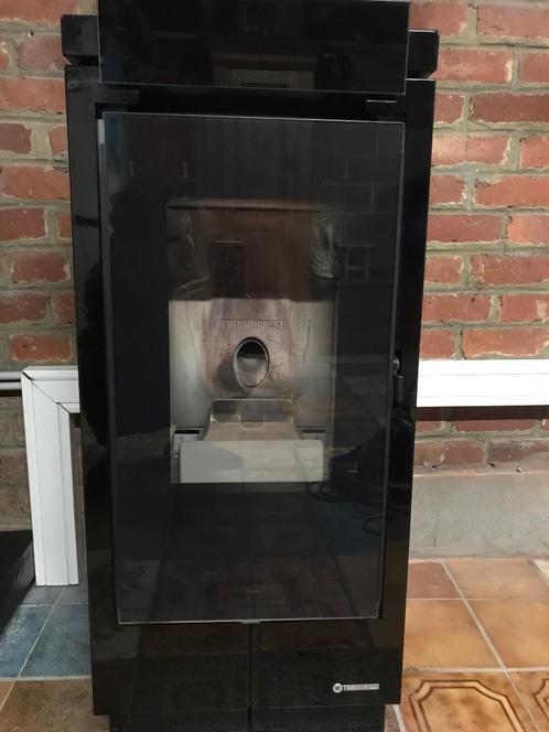 Poêle à pellet Thermorossi Monamour 7,5kw+évacuation inox 80, Huis en Inrichting, Kachels, Zo goed als nieuw, Vrijstaand, Pelletkachel