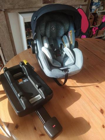 Maxi Cosi siège auto bébé Marble + base isofix disponible aux enchères