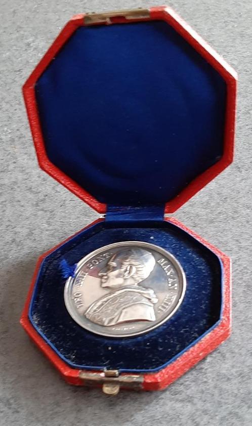 Te koop: Mooie zilveren Medaille Paus Vaticaan Paus Leo XIII, Antiek en Kunst, Antiek | Zilver en Goud, Zilver, Ophalen of Verzenden