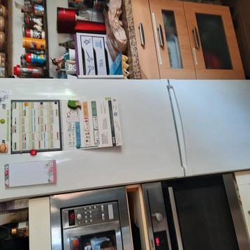 Zanussi ijskast-diepvries beschikbaar voor biedingen