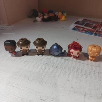 Te ruilen: Kinder Joy Stranger Things figuurtjes