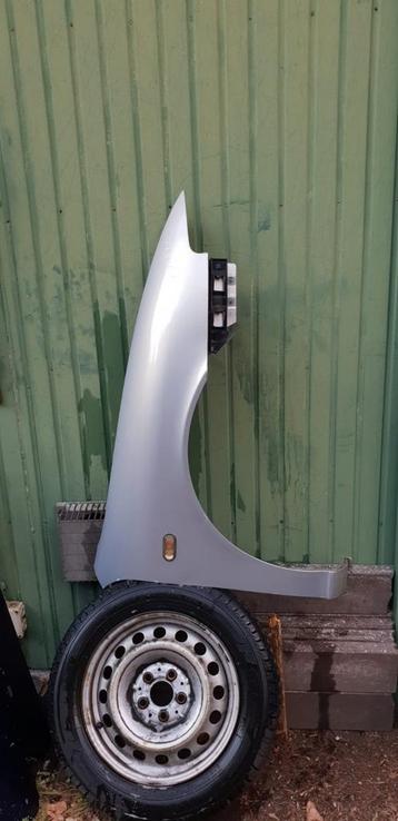 SEAT LEON TOLEDO VOORSCHER RECHTS BJ 2003 2006 beschikbaar voor biedingen