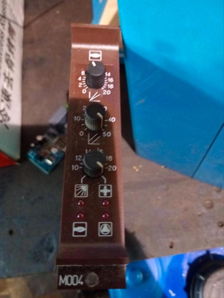Buderus ecomatic 3000 pièces rechange, Doe-het-zelf en Bouw, Elektriciteit en Kabels, Gebruikt, Ophalen