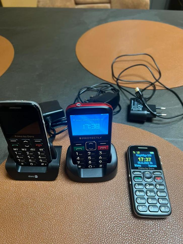 3x senioren gsm’s(waaronder één nieuwe ), Telecommunicatie, Mobiele telefoons | Overige merken, Zo goed als nieuw, Ophalen