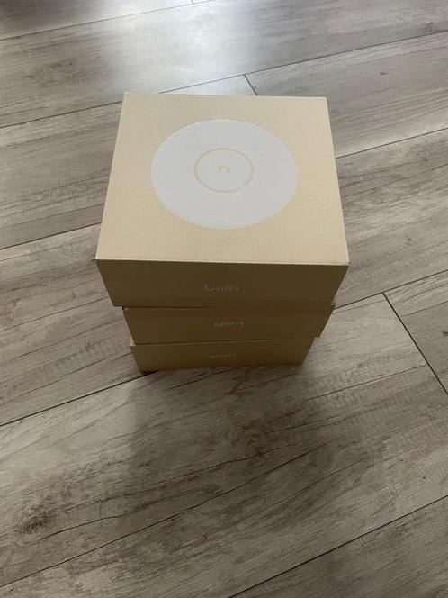 3 Accespoint Ubiquiti UniFi 6 Professional NIEUW, Computers en Software, WiFi-versterkers, Nieuw, Ophalen of Verzenden