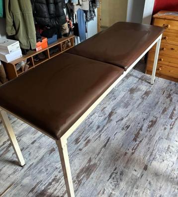 Table kiné/profession paramédicale beschikbaar voor biedingen