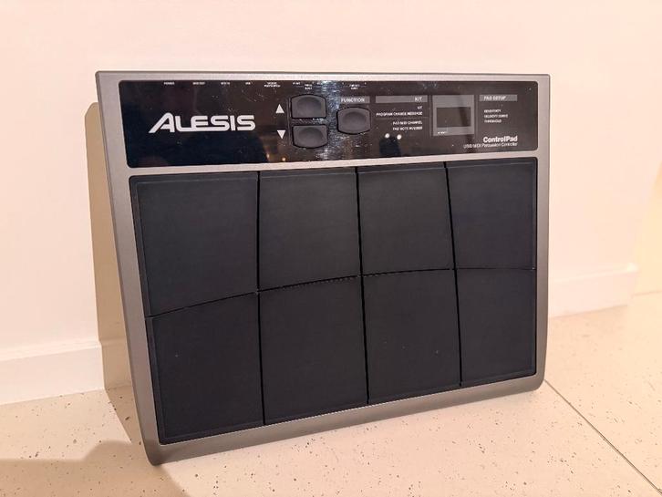 Alesis Control Pad USB/MIDI Percussion Pad Controller, Muziek en Instrumenten, Midi-apparatuur, Zo goed als nieuw, Ophalen of Verzenden
