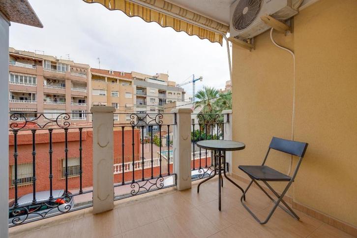 Ruim appartement dicht bij /zee in Torrevieja, Immo, Buitenland, Spanje, Appartement, Stad