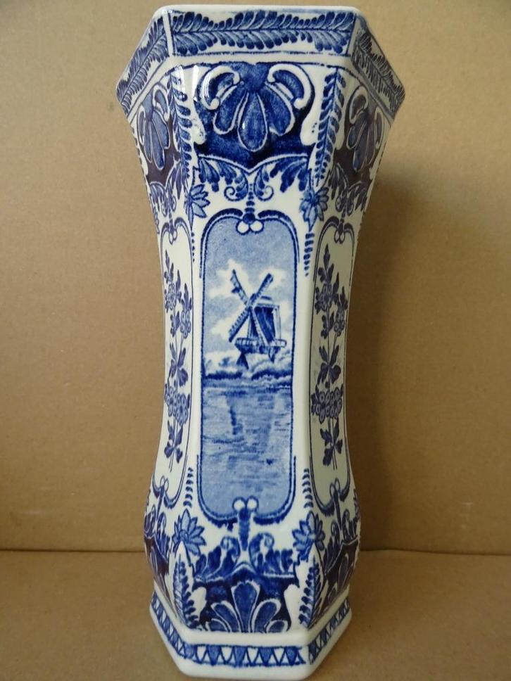 Antieke vaas Sphinx Boch vaas Delfts Royal Sphinx Boch 24cm, Antiek en Kunst, Antiek | Vazen, Ophalen of Verzenden