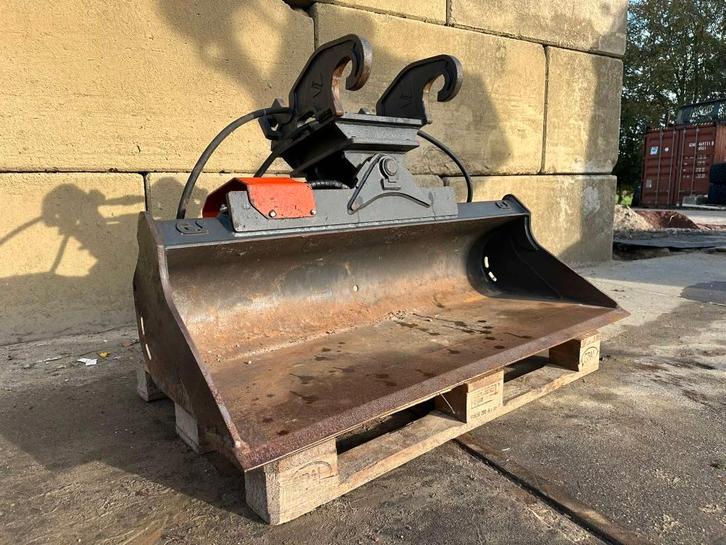Cangini Benne CW10 2019 tiltbucket kantelbak schwenklöffel, Zakelijke goederen, Machines en Bouw | Onderdelen