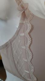 Ensemble t-shirt rembourré beige 80E 95E licou slip 40, Vêtements | Femmes, Sous-vêtements & Lingerie, Prima Donna Twist, Enlèvement ou Envoi