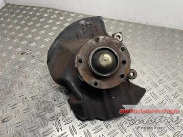 Fusee links-voor van een BMW 3-Serie beschikbaar voor biedingen