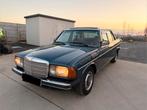 Mercedes 240D oldtimer 43 jaar oud, Achat, 4 portes, Boîte manuelle, Toit ouvrant