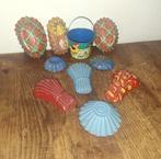 Lot van 10 oude metalen zandvormpjes / strandvormpjes, Antiek en Kunst, Ophalen