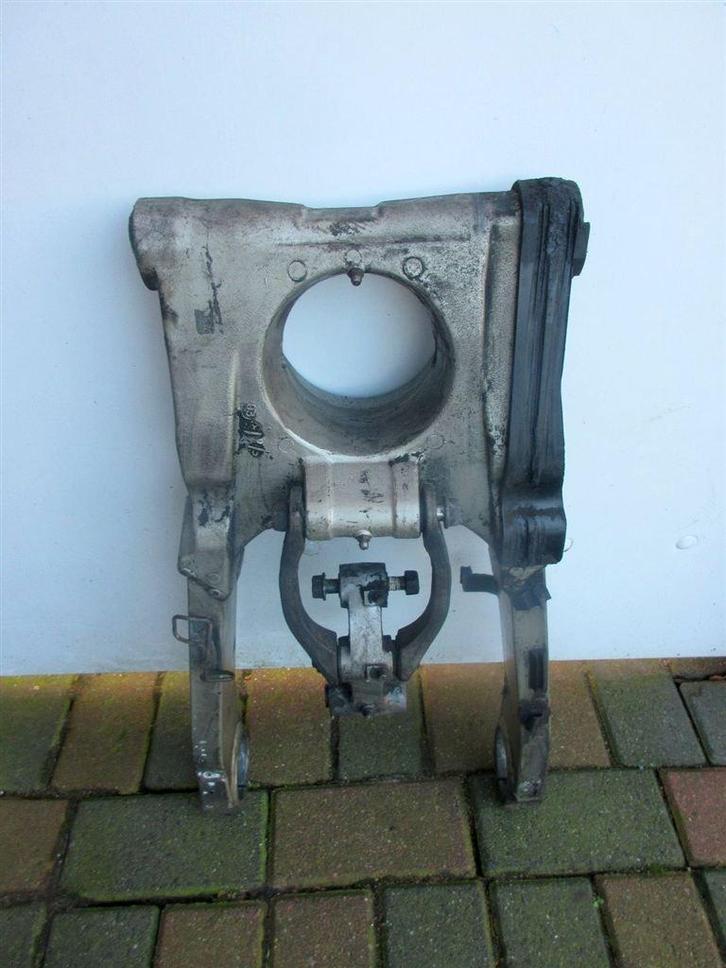 Kawasaki ZZR1100 achterbrug swingarm achter brug ZZR 1100, Motoren, Onderdelen | Kawasaki, Gebruikt, Ophalen of Verzenden