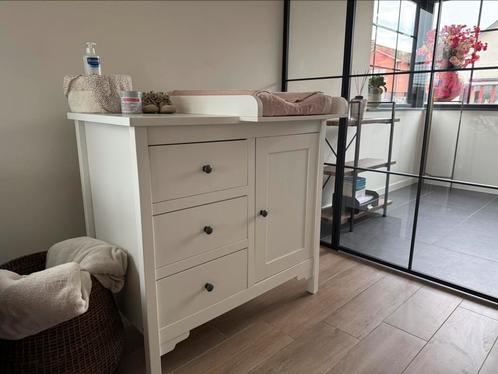 Commode in uitstekende staat – bijna niet gebruikt, Kinderen en Baby's, Kinderkamer | Commodes en Kasten, Nieuw, Commode, 90 tot 105 cm