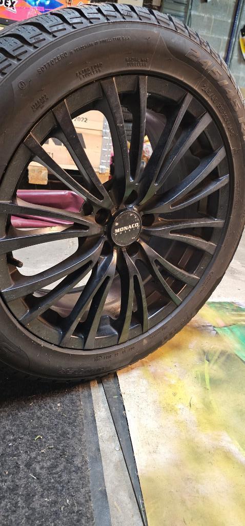 Jantes + Pneus hiver Audi A6, Autos : Pièces & Accessoires, Pneus & Jantes, Pneus et Jantes, Pneus hiver, 18 pouces, 245 mm, Véhicule de tourisme