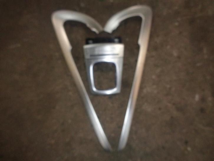 A vendre caches chrome console Audi A3 8P ou cabriolet, Autos : Pièces & Accessoires, Habitacle & Garnissage, Audi, Utilisé, Enlèvement