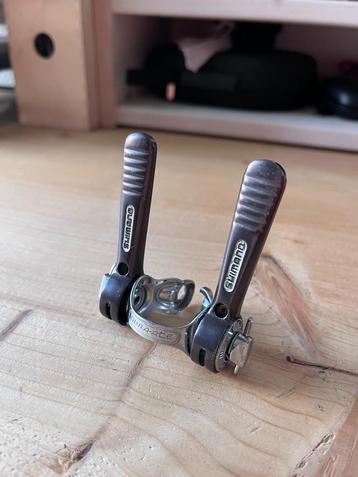 Dura Ace 1st gen zwarte schakelaars-commandeurs beschikbaar voor biedingen