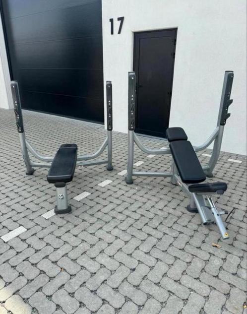 Life Fitness Flat en Incline pres bench !!, Sport en Fitness, Fitnessmaterialen, Zo goed als nieuw, Ophalen of Verzenden