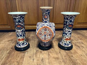 Set oosterse imari vazen beschikbaar voor biedingen