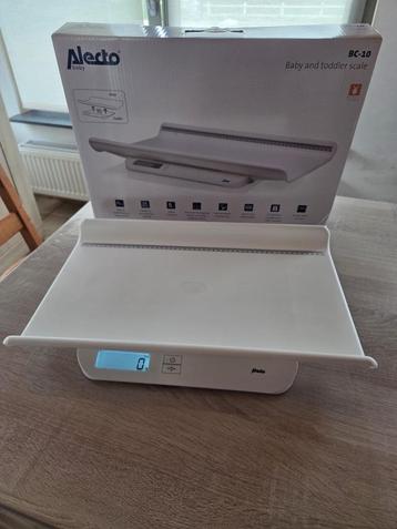 Babyweegschaal beschikbaar voor biedingen