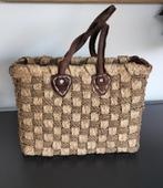 SAC  en Rafia    28 X 22 X 12 cm, Bijoux, Sacs & Beauté, Sacs | Sacs Femme, Enlèvement ou Envoi, Comme neuf, Beige, Shopper